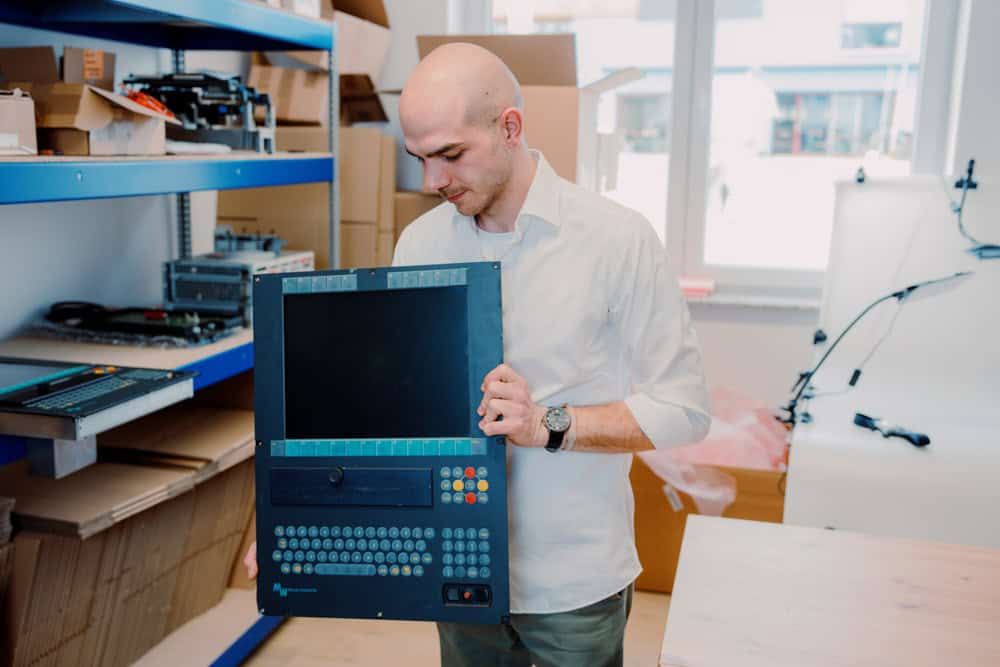 Reparatur Industrie Panels und HMIS